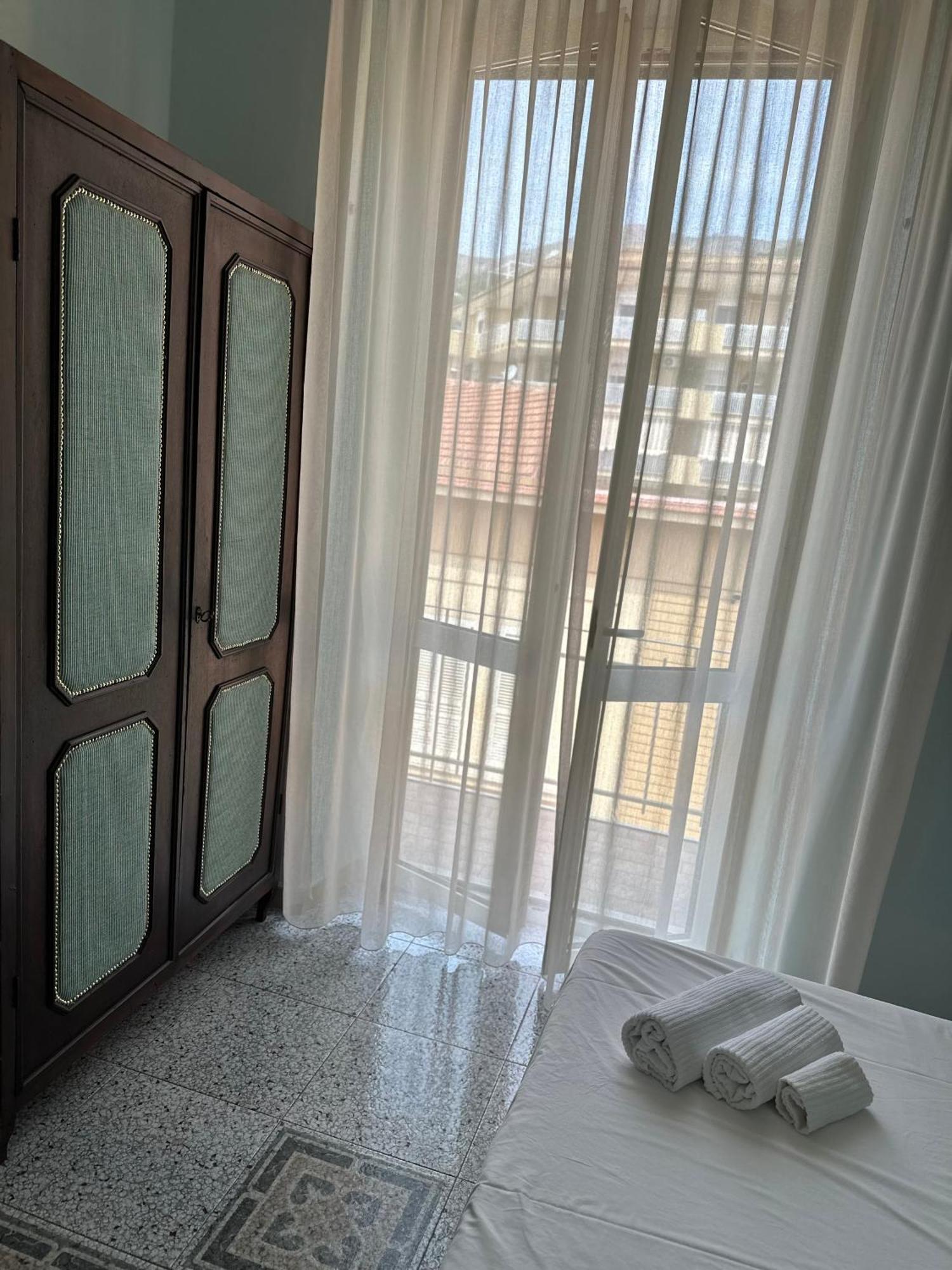 Luxury Suite Vitruvio 55 Formia Exterior photo